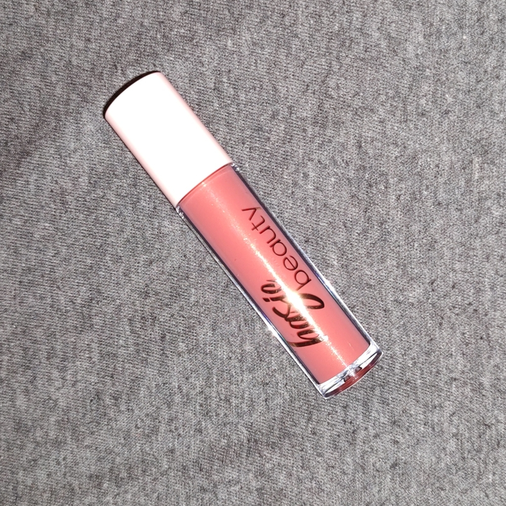 Pigmented Lip Gloss